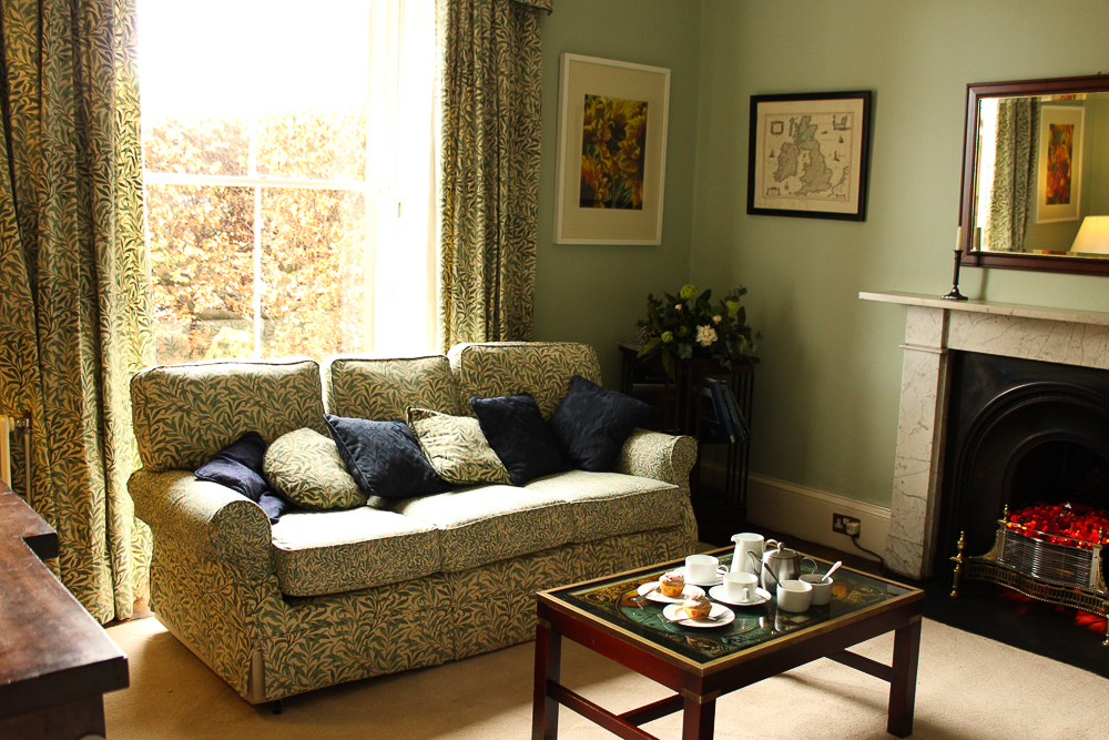 warm welcome, coffee, tea, cake in guest sitting room